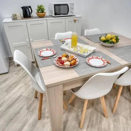 Margaret House Apartment