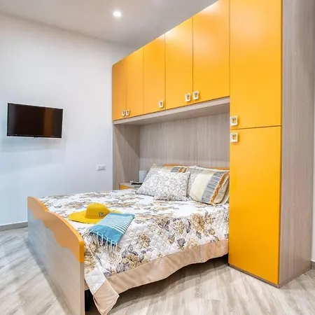 Margaret House * Sorrente